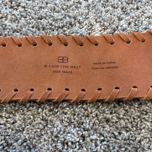 EUC Below the Belt Leather Suede Waist Belt Sz Small - Picture 3 of 3